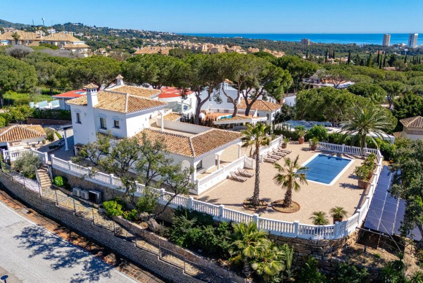 R4930954-Villa-For-Sale-Elviria-Detached-3-Beds-384-Built