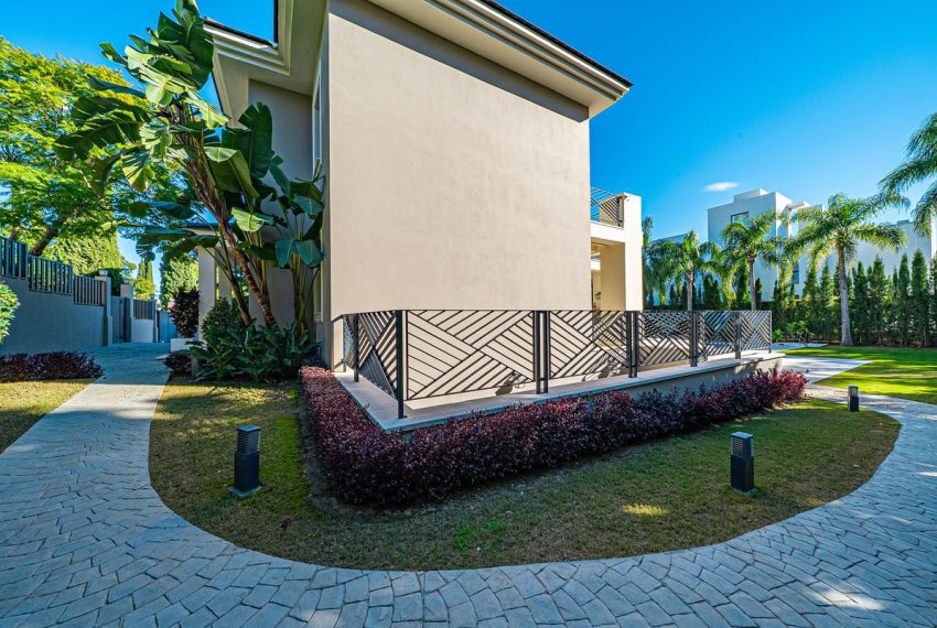 R4933888-Villa-For-Sale-Los-Flamingos-Detached-6-Beds-526-Built-5