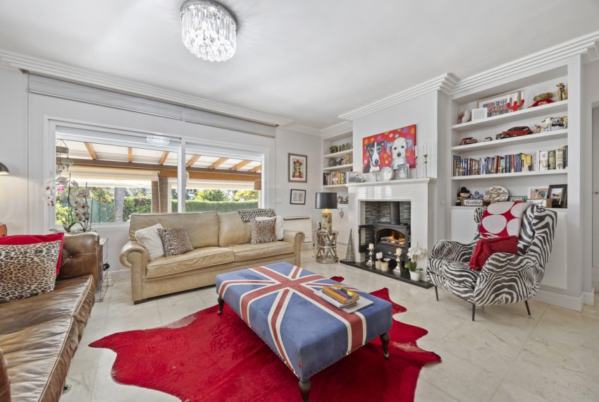 R4934758-Villa-For-Sale-Guadalmina-Alta-Detached-4-Beds-264-Built-1