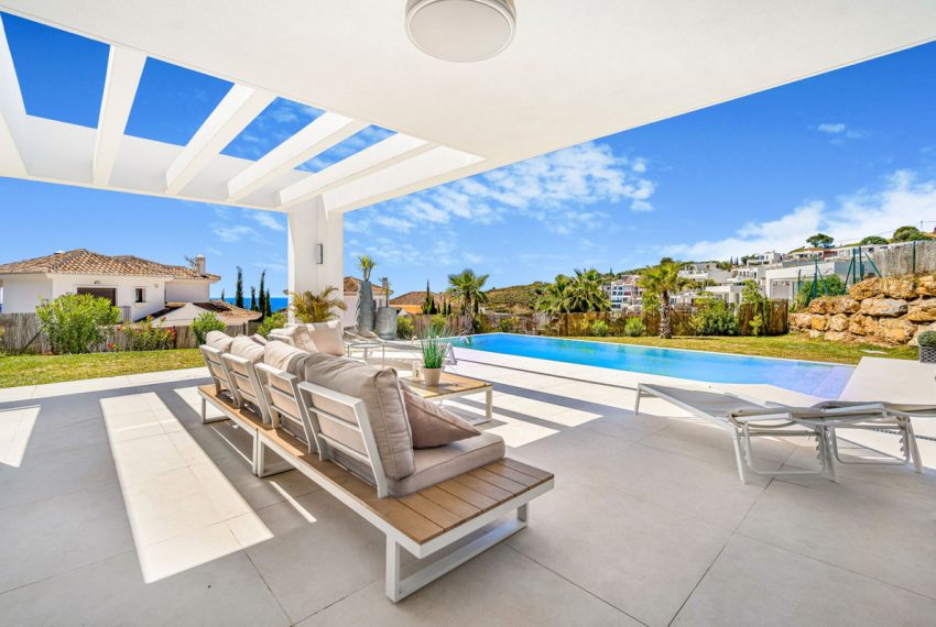 R4936501-Villa-For-Sale-Mijas-Costa-Detached-4-Beds-346-Built-1