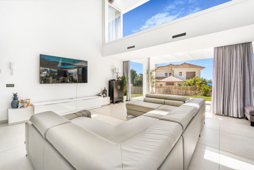 R4936501-Villa-For-Sale-Mijas-Costa-Detached-4-Beds-346-Built-2
