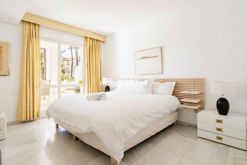 R4937263-Apartment-For-Sale-San-Pedro-de-Alcantara-Ground-Floor-3-Beds-190-Built-19