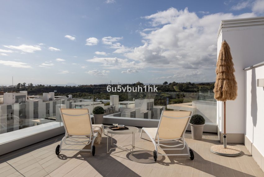 R4938568-Apartment-For-Sale-Cancelada-Penthouse-2-Beds-72-Built-2