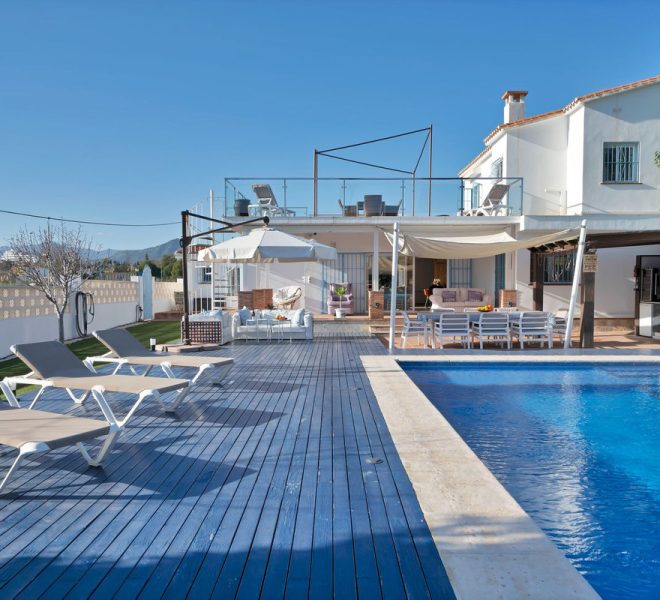 R4942390-Image 1-Detached - 4 Beds - 250 Built