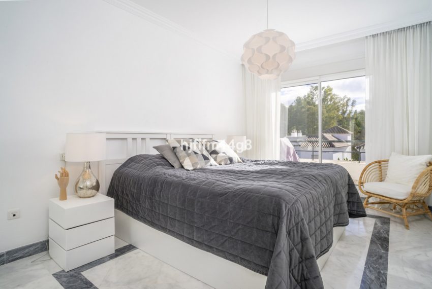 R4943560-Apartment-For-Sale-Nueva-Andalucia-Middle-Floor-2-Beds-80-Built-10