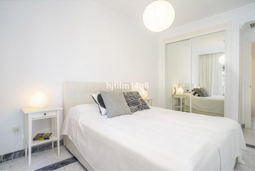 R4943560-Apartment-For-Sale-Nueva-Andalucia-Middle-Floor-2-Beds-80-Built-14