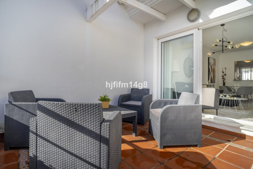 R4943560-Apartment-For-Sale-Nueva-Andalucia-Middle-Floor-2-Beds-80-Built-16