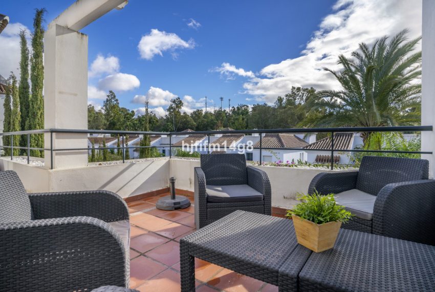 R4943560-Apartment-For-Sale-Nueva-Andalucia-Middle-Floor-2-Beds-80-Built-2