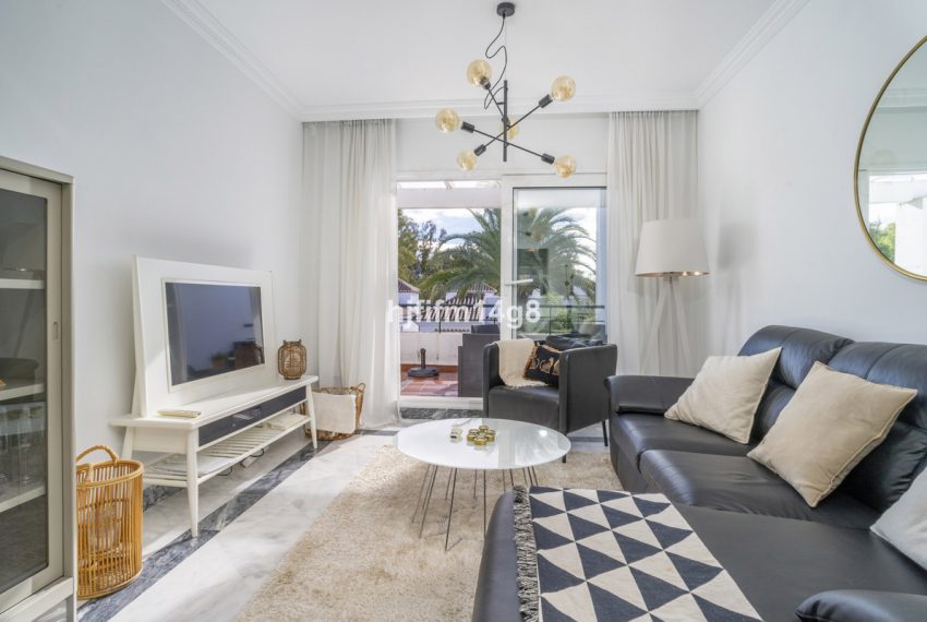 R4943560-Apartment-For-Sale-Nueva-Andalucia-Middle-Floor-2-Beds-80-Built-4