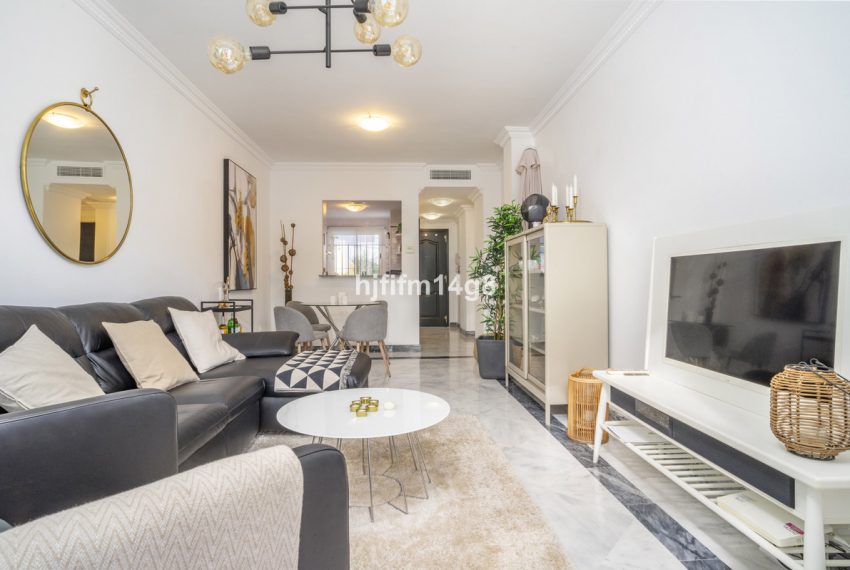 R4943560-Apartment-For-Sale-Nueva-Andalucia-Middle-Floor-2-Beds-80-Built-6