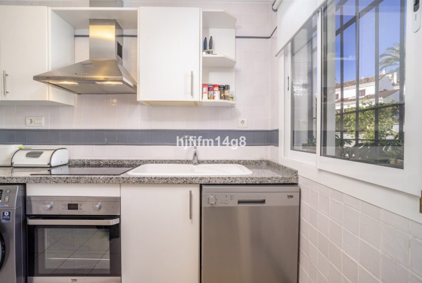 R4943560-Apartment-For-Sale-Nueva-Andalucia-Middle-Floor-2-Beds-80-Built-9