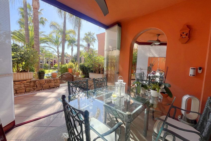 R4951303-Villa-For-Sale-Marbella-Detached-4-Beds-283-Built-1