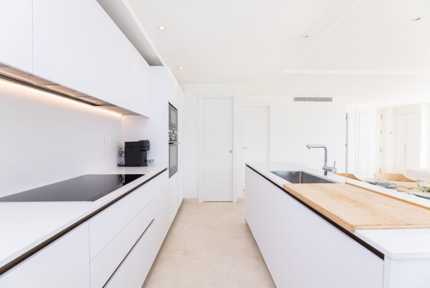 R4952032-Apartment-For-Sale-Nueva-Andalucia-Penthouse-2-Beds-95-Built-2