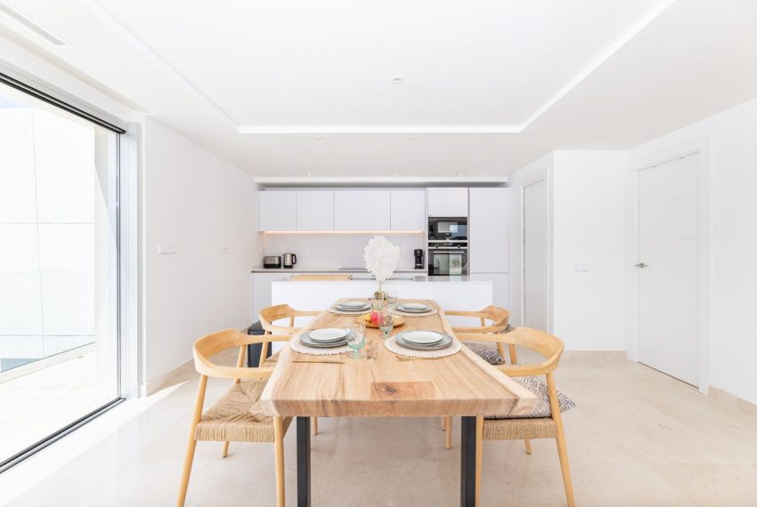 R4952032-Apartment-For-Sale-Nueva-Andalucia-Penthouse-2-Beds-95-Built-3