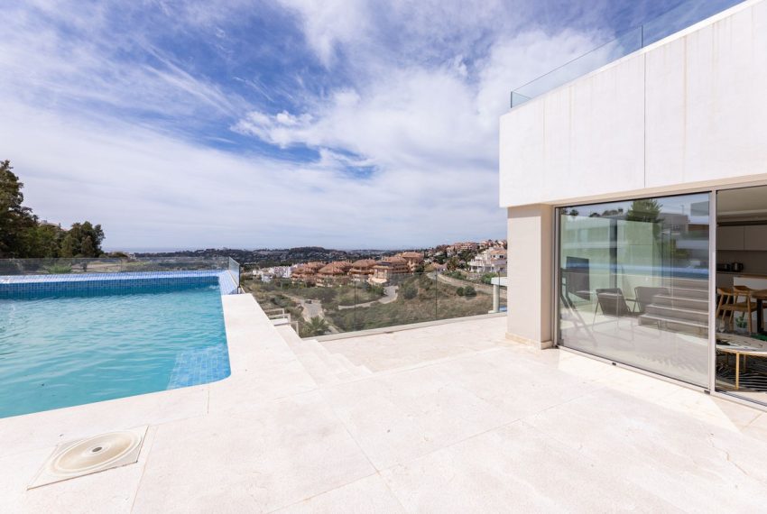 R4952032-Apartment-For-Sale-Nueva-Andalucia-Penthouse-2-Beds-95-Built-6