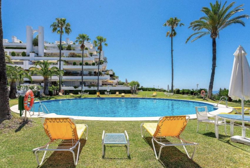 R4954075-Apartment-For-Sale-The-Golden-Mile-Middle-Floor-2-Beds-256-Built-12
