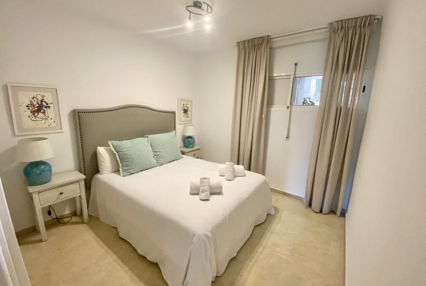 R4954075-Apartment-For-Sale-The-Golden-Mile-Middle-Floor-2-Beds-256-Built-4