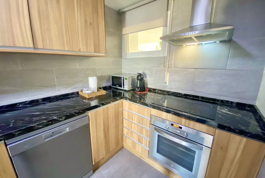 R4954075-Apartment-For-Sale-The-Golden-Mile-Middle-Floor-2-Beds-256-Built-6