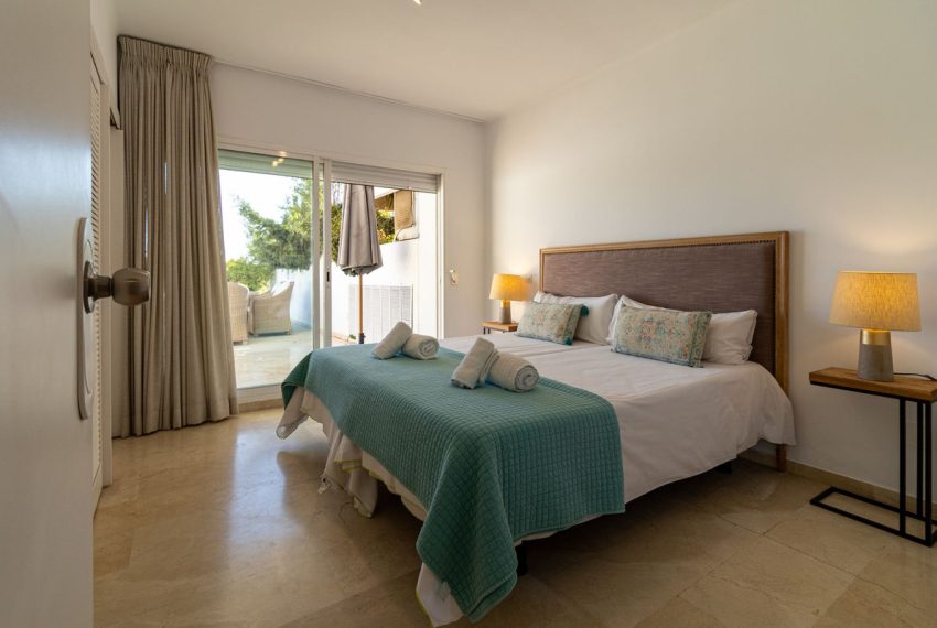 R4954075-Apartment-For-Sale-The-Golden-Mile-Middle-Floor-2-Beds-256-Built-8