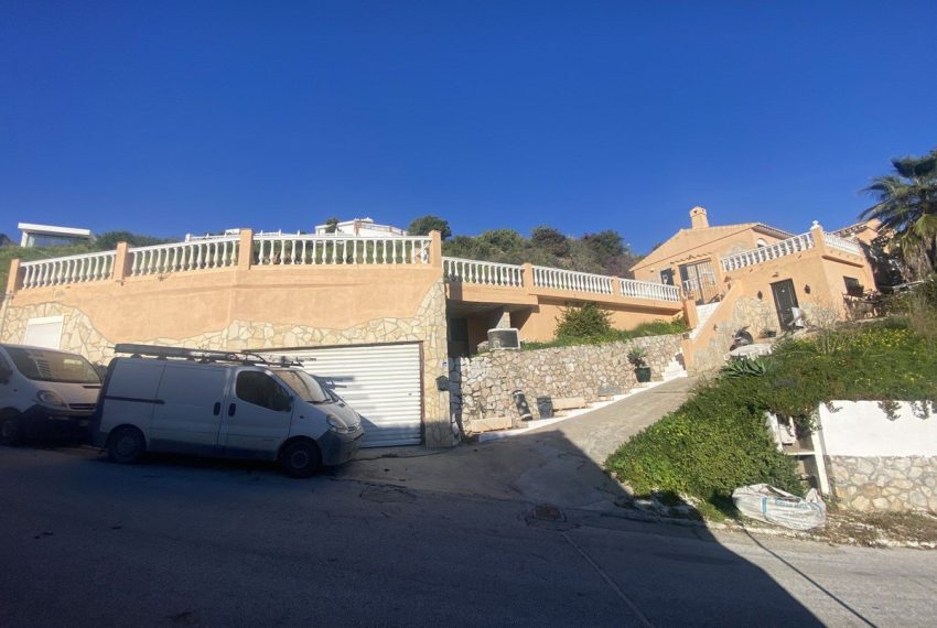 R4954087-Villa-For-Sale-Mijas-Detached-6-Beds-346-Built-1