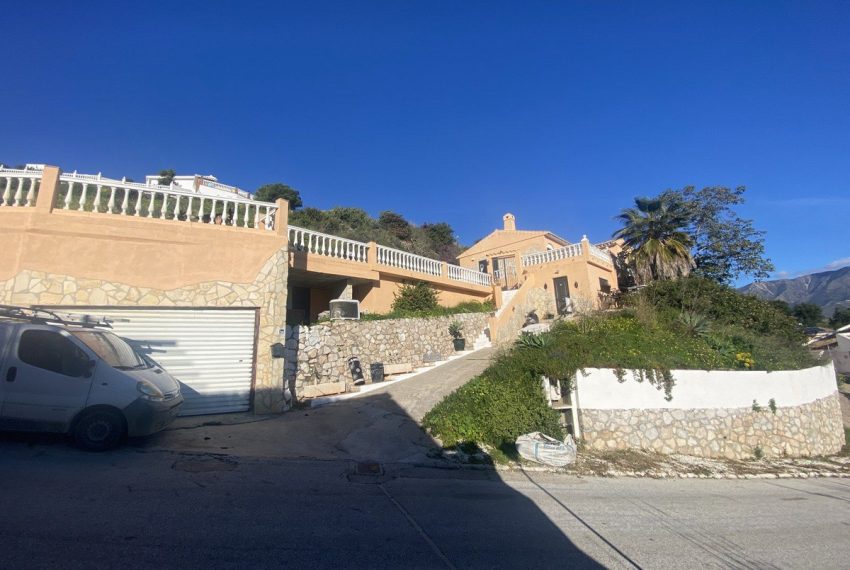 R4954087-Villa-For-Sale-Mijas-Detached-6-Beds-346-Built-2