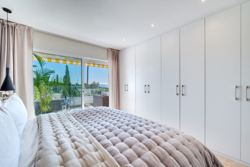 R4954525-Apartment-For-Sale-The-Golden-Mile-Middle-Floor-3-Beds-129-Built-15