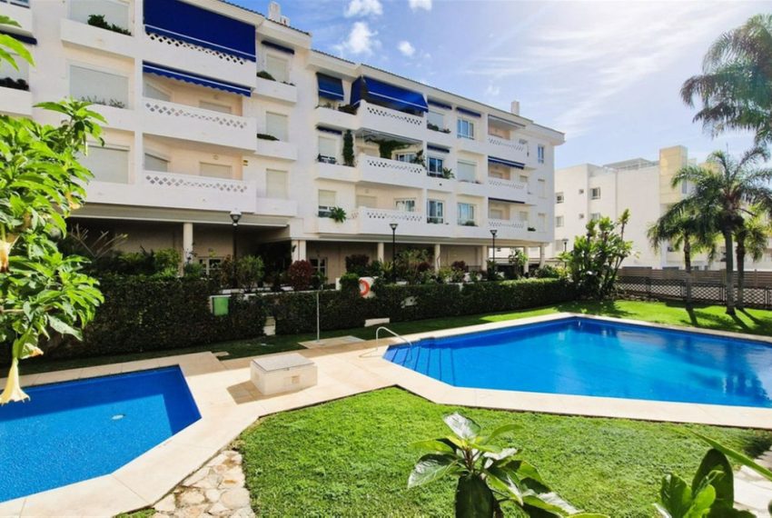 R4958596-Apartment-For-Sale-San-Pedro-de-Alcantara-Middle-Floor-3-Beds-130-Built-1