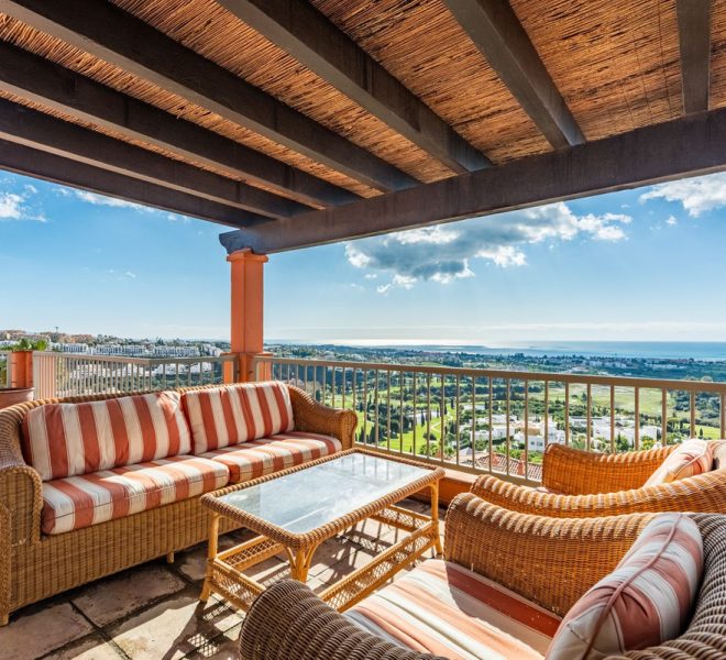 R4964188-Image 1-Penthouse - 3 Beds - 156 Built