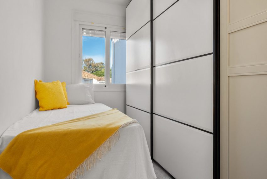 R4965379-Townhouse-For-Sale-Nueva-Andalucia-Terraced-3-Beds-115-Built-16