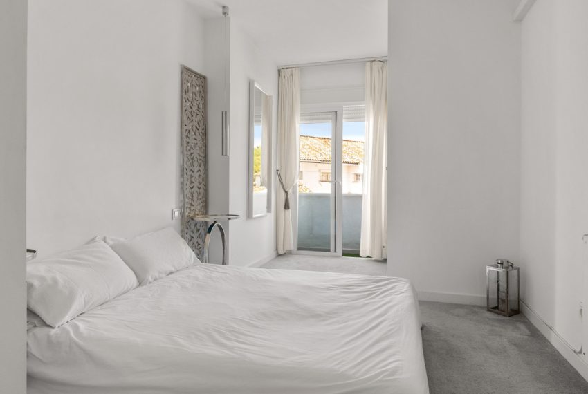 R4965379-Townhouse-For-Sale-Nueva-Andalucia-Terraced-3-Beds-115-Built-18