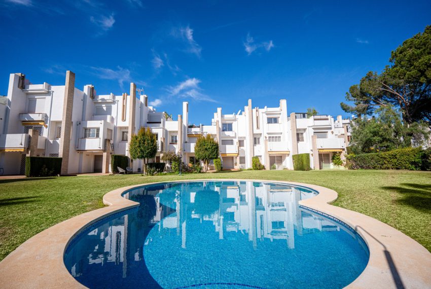 R4965379-Townhouse-For-Sale-Nueva-Andalucia-Terraced-3-Beds-115-Built-2