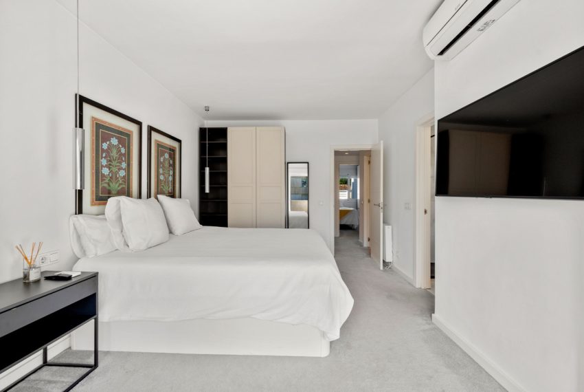 R4965379-Townhouse-For-Sale-Nueva-Andalucia-Terraced-3-Beds-115-Built-6