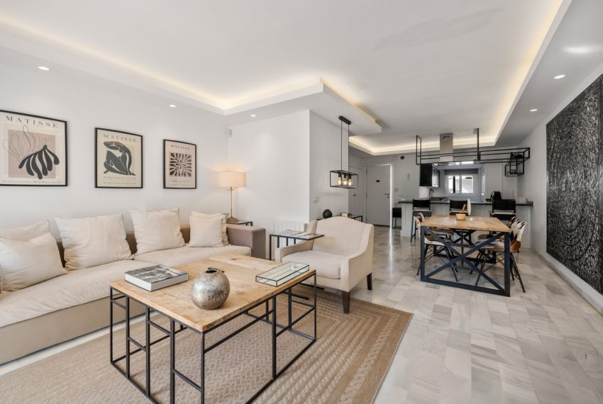 R4965379-Townhouse-For-Sale-Nueva-Andalucia-Terraced-3-Beds-115-Built-9