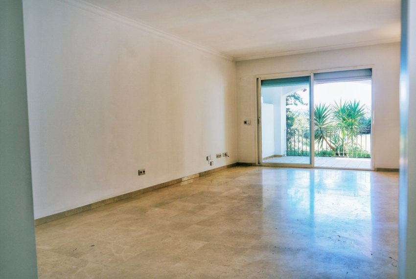 R4965787-Apartment-For-Sale-La-Quinta-Ground-Floor-3-Beds-146-Built-2