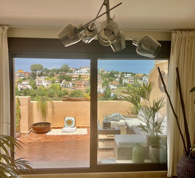 R4966192-Image 1-Penthouse - 2 Beds - 132 Built