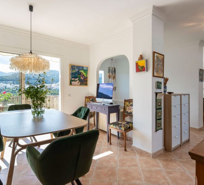 R4966264-Image 1-Detached - 2 Beds - 146 Built
