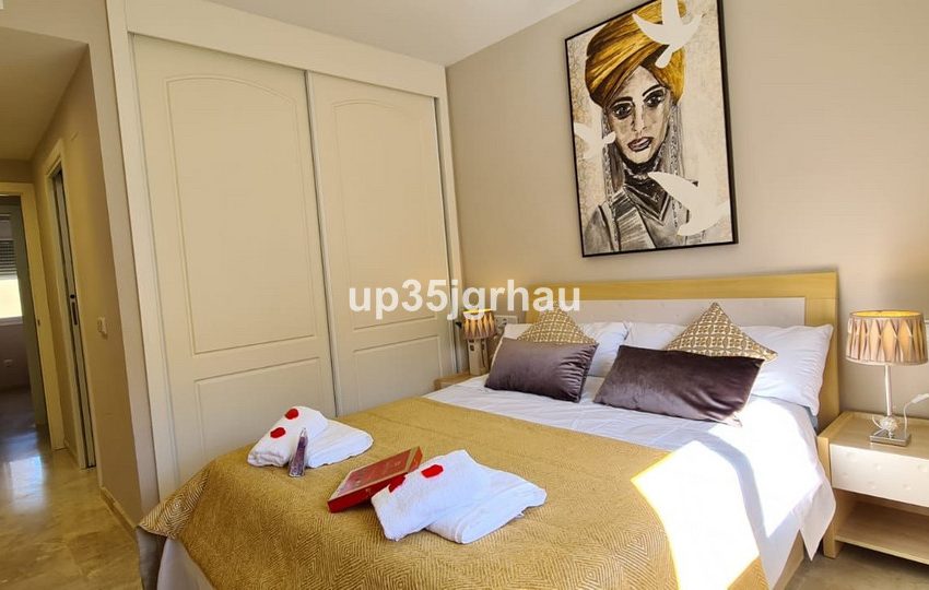 R4967008-Apartment-For-Sale-Estepona-Penthouse-2-Beds-79-Built-3