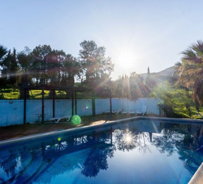 R4967011-Image 1-Detached - 4 Beds - 300 Built