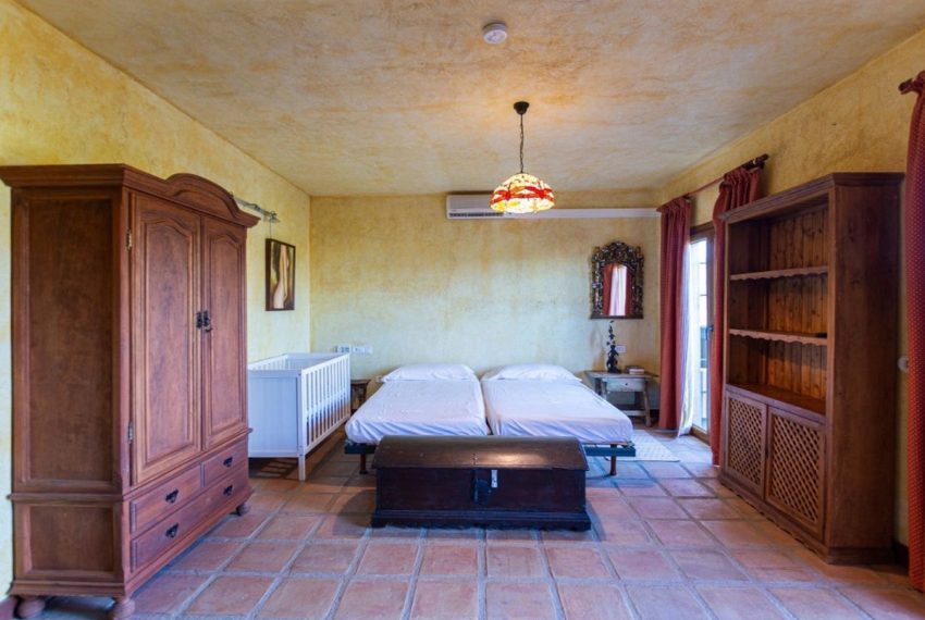 R4967011-Villa-For-Sale-Mijas-Costa-Detached-4-Beds-300-Built-7