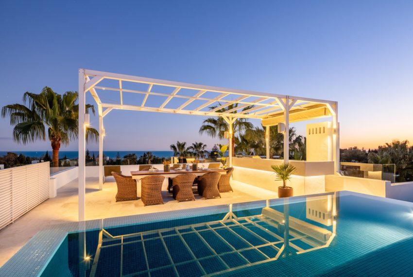 R4967308-Villa-For-Sale-The-Golden-Mile-Detached-5-Beds-492-Built-1