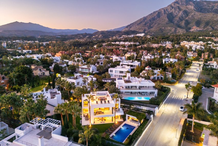 R4967308-Villa-For-Sale-The-Golden-Mile-Detached-5-Beds-492-Built-11
