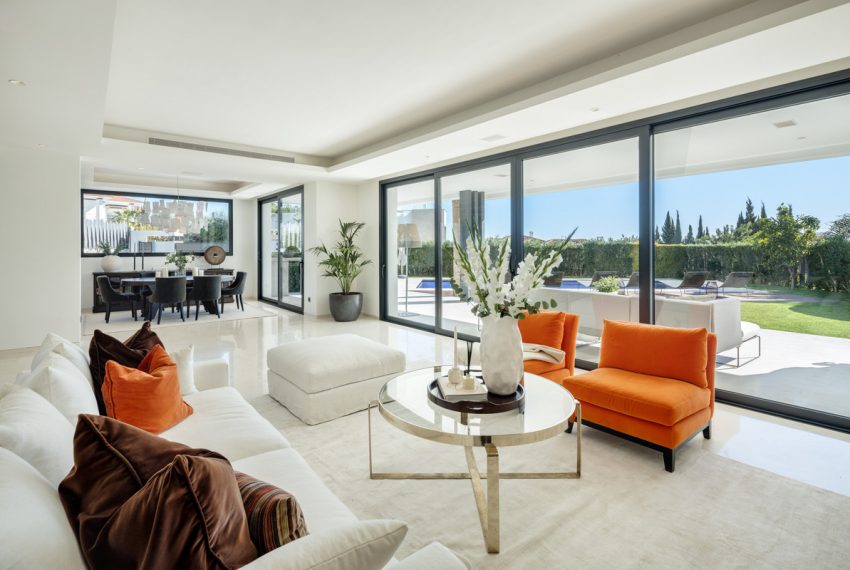 R4967308-Villa-For-Sale-The-Golden-Mile-Detached-5-Beds-492-Built-19
