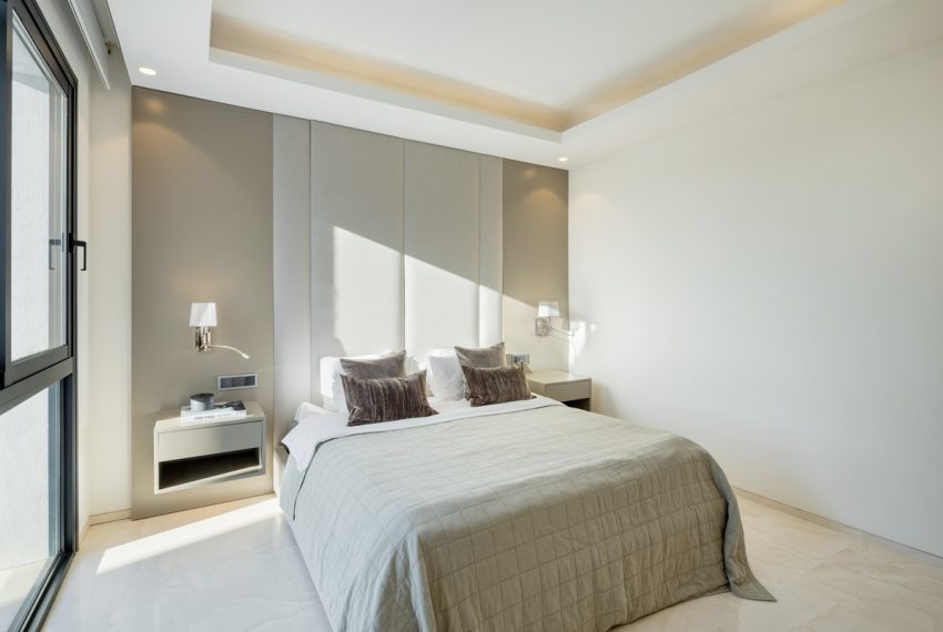 R4967308-Villa-For-Sale-The-Golden-Mile-Detached-5-Beds-492-Built-4