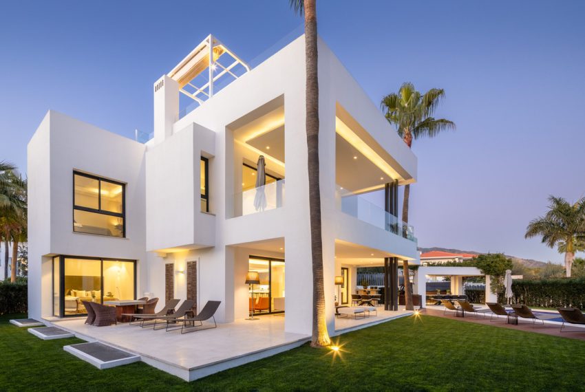 R4967308-Villa-For-Sale-The-Golden-Mile-Detached-5-Beds-492-Built-6