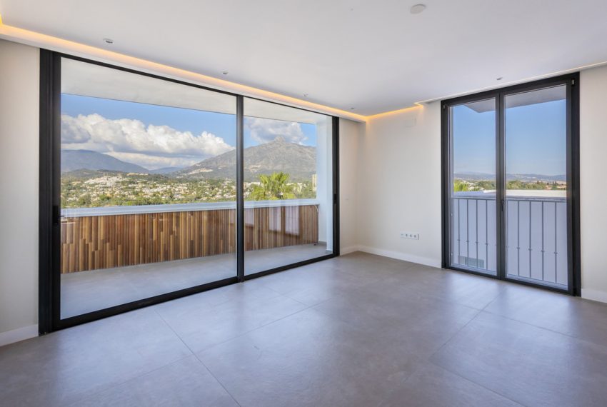 R4967512-Apartment-For-Sale-Nueva-Andalucia-Middle-Floor-2-Beds-100-Built-4