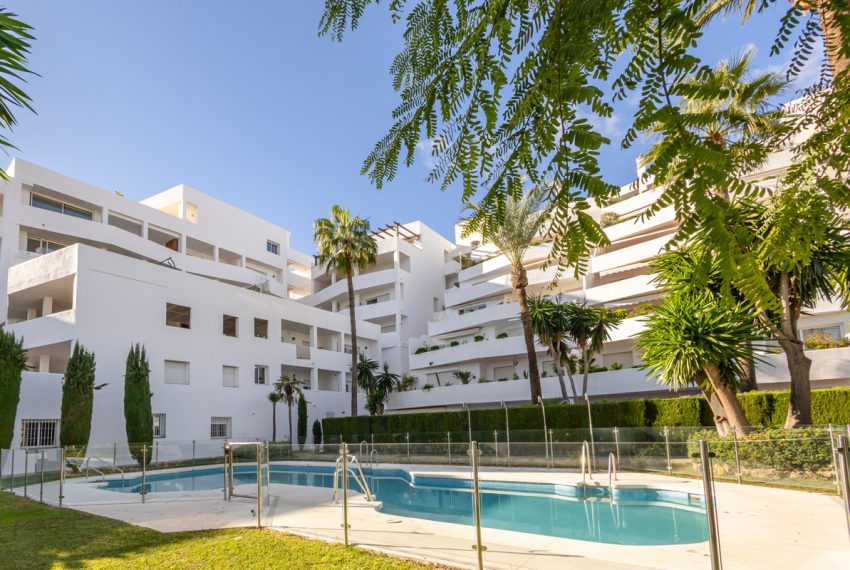 R4967512-Apartment-For-Sale-Nueva-Andalucia-Middle-Floor-2-Beds-100-Built-8
