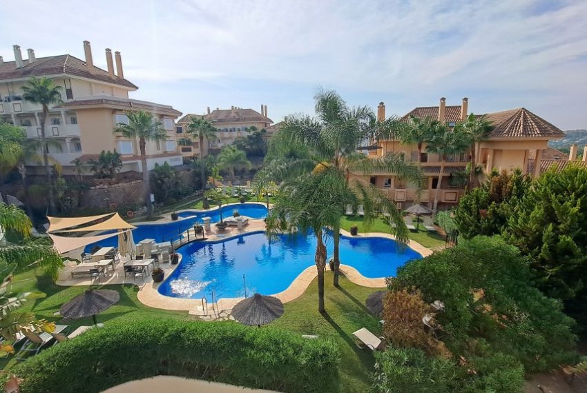 R4968640-Apartment-For-Sale-Nueva-Andalucia-Duplex-2-Beds-180-Built-9