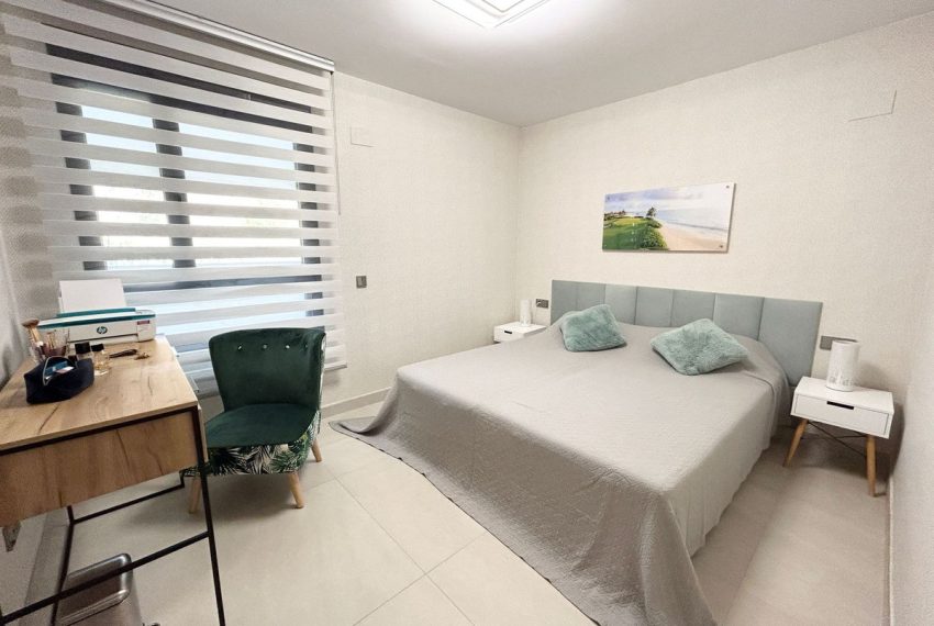 R4968649-Apartment-For-Sale-La-Quinta-Middle-Floor-3-Beds-175-Built-19
