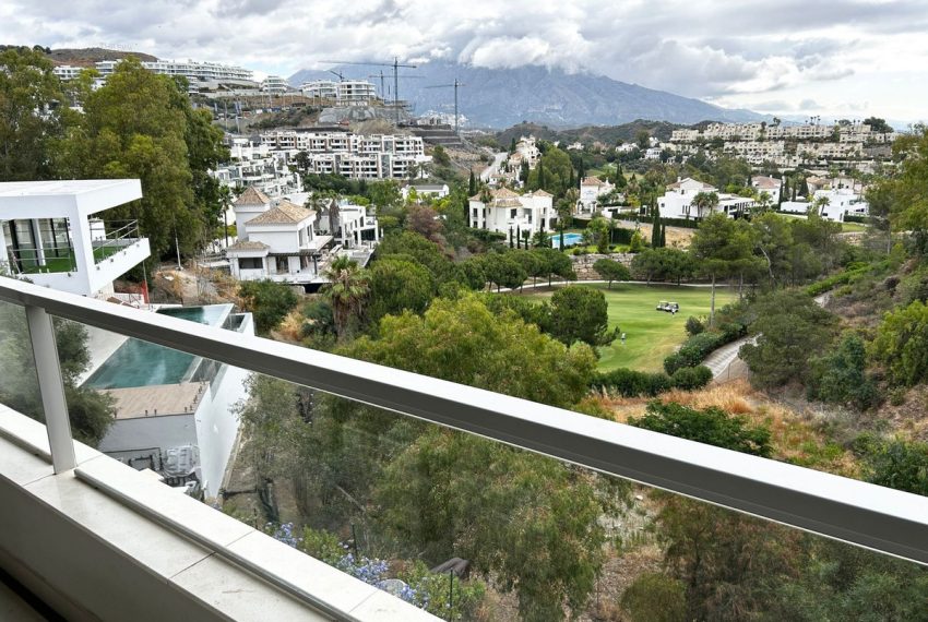 R4968649-Apartment-For-Sale-La-Quinta-Middle-Floor-3-Beds-175-Built-3