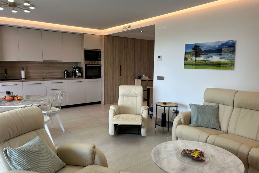 R4968649-Apartment-For-Sale-La-Quinta-Middle-Floor-3-Beds-175-Built-5